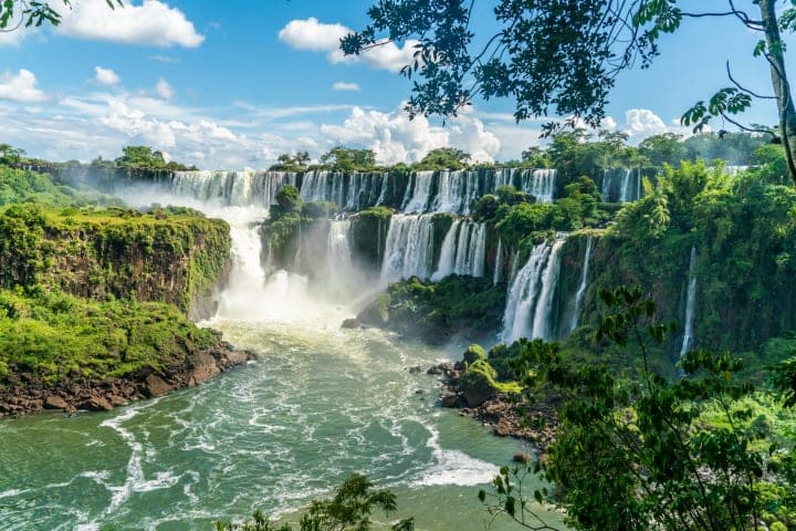 Half-day tour to the Brazilian Iguazú Falls thumbnail